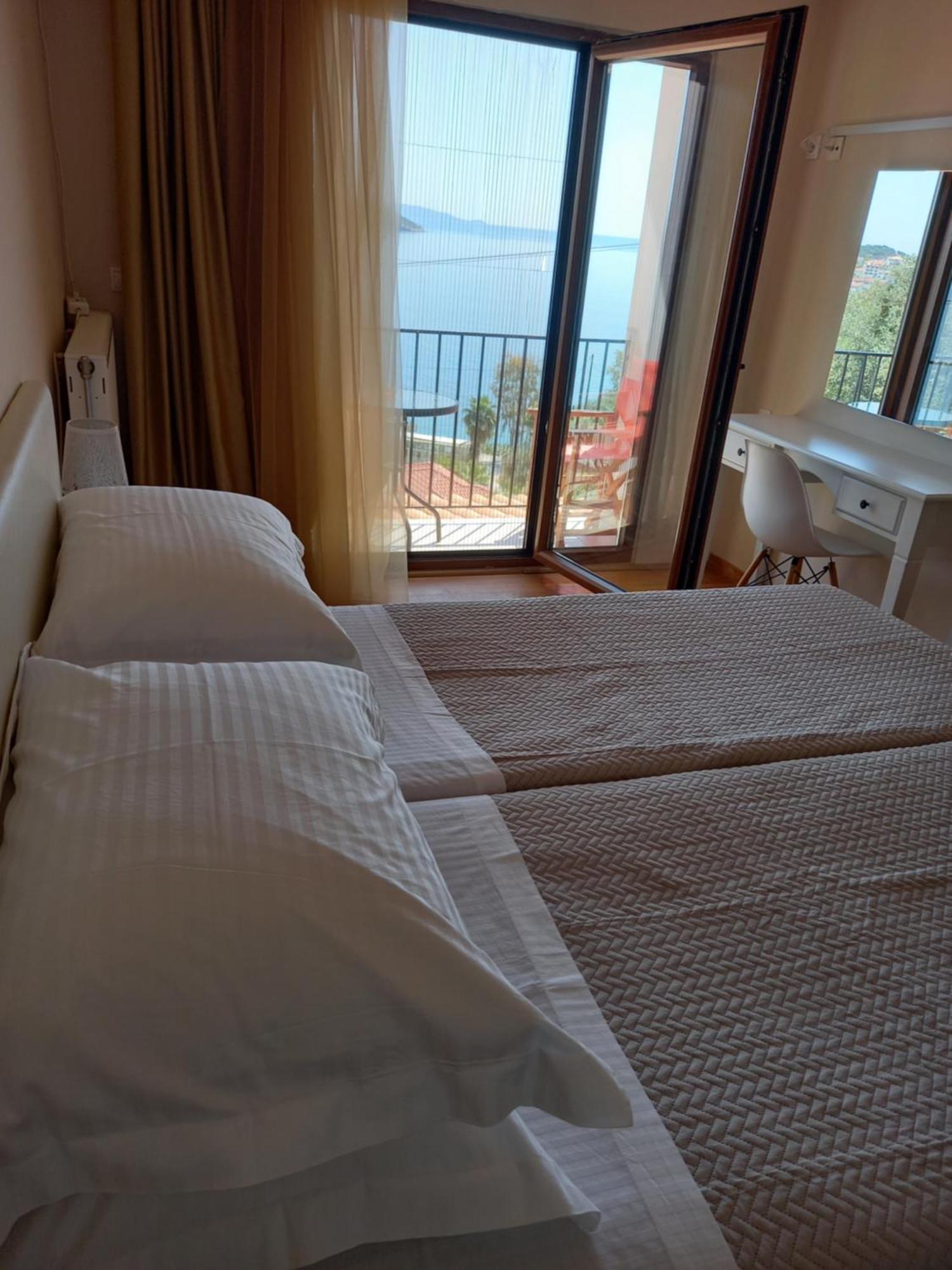 Poseidon Villa M Ammos Skiathos Town Exterior photo